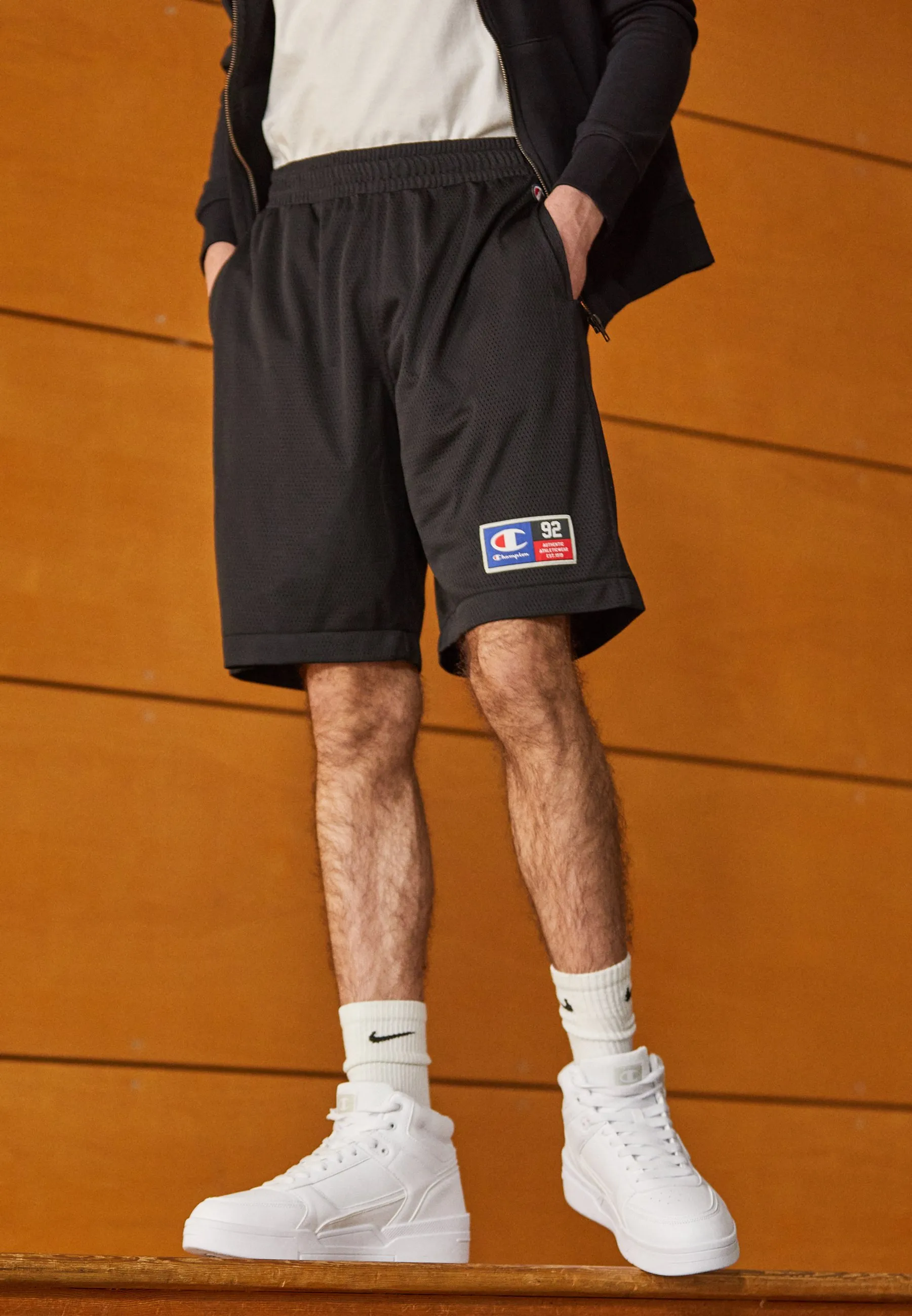 MODERN BASKET BERMUDA - Pantaloncini sportivi