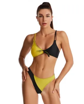 Nuovo costume da bagno e costume da bagno diviso in colori abbinati al costume da bagno bikini giallo e nero